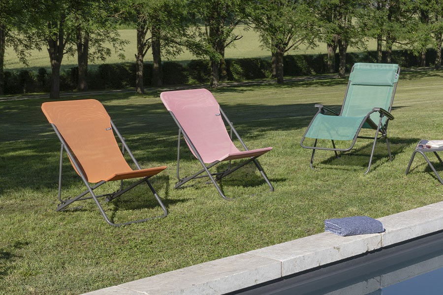 tendance déco années 70 et futurism. Fauteuils relax Lafuma Mobilier